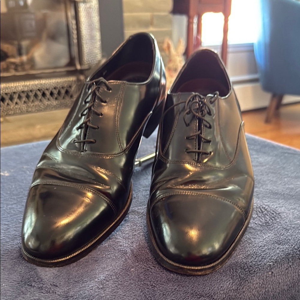 Florsheim men’s black dress shoes 11D